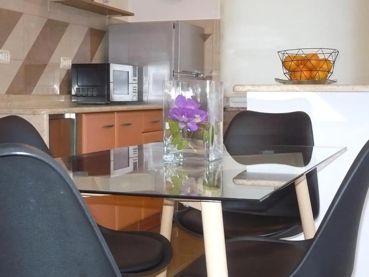 Apartments Karmen Pula